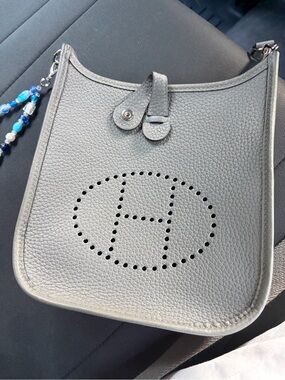 Authentic Hermes Evelyne TPM Amazone Bag in gris Meyer